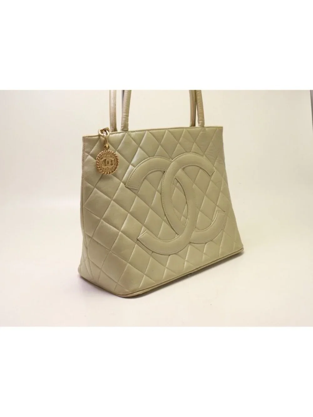 Chanel Reissue Tote Lambskin